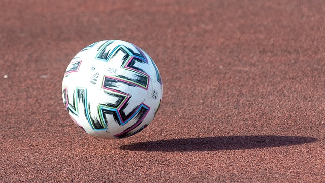 颇为短视的 颇为短视的